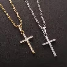 Luxury Zircon Cross Pendants Necklace