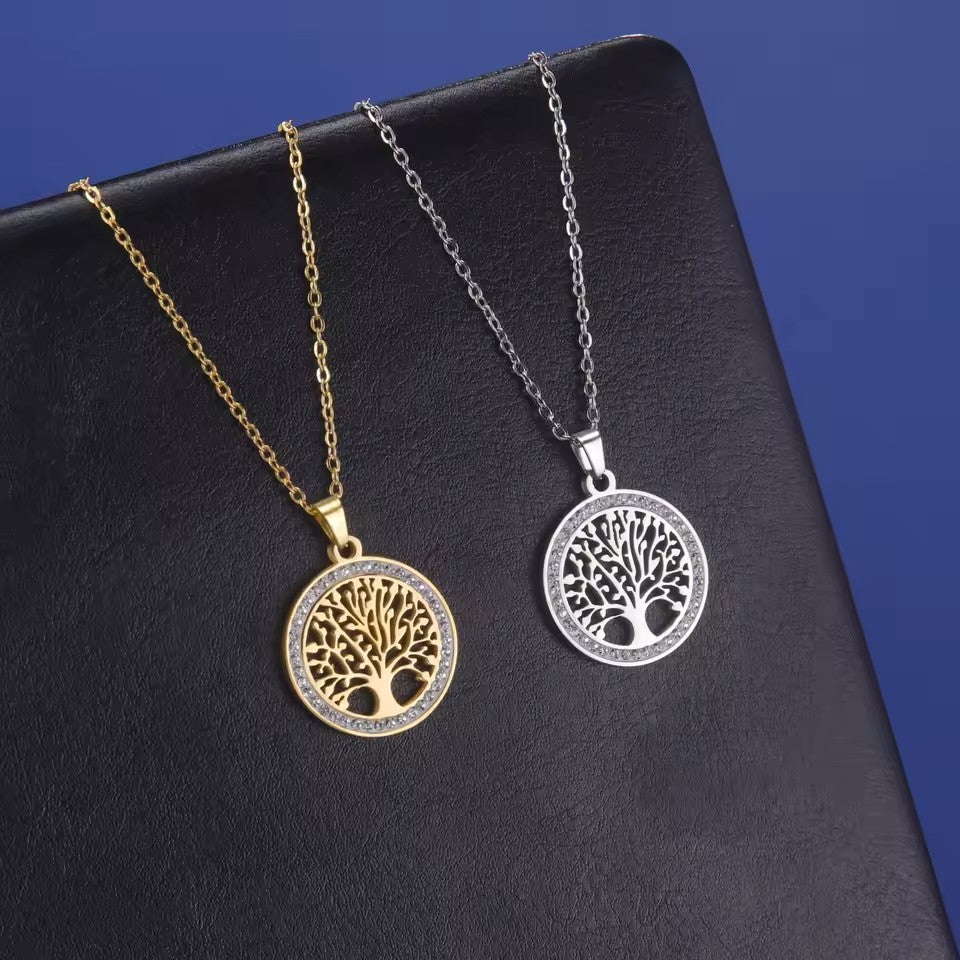 Transparent zircon round pendant circular necklace